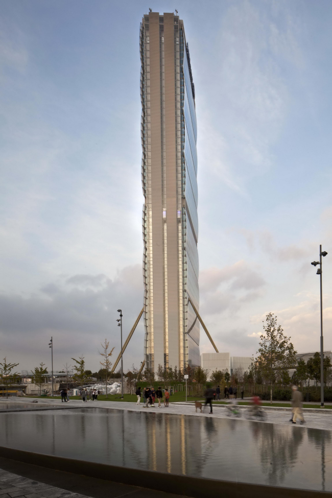 Башня Allianz комплекса CityLife © Alessandra Chemollo