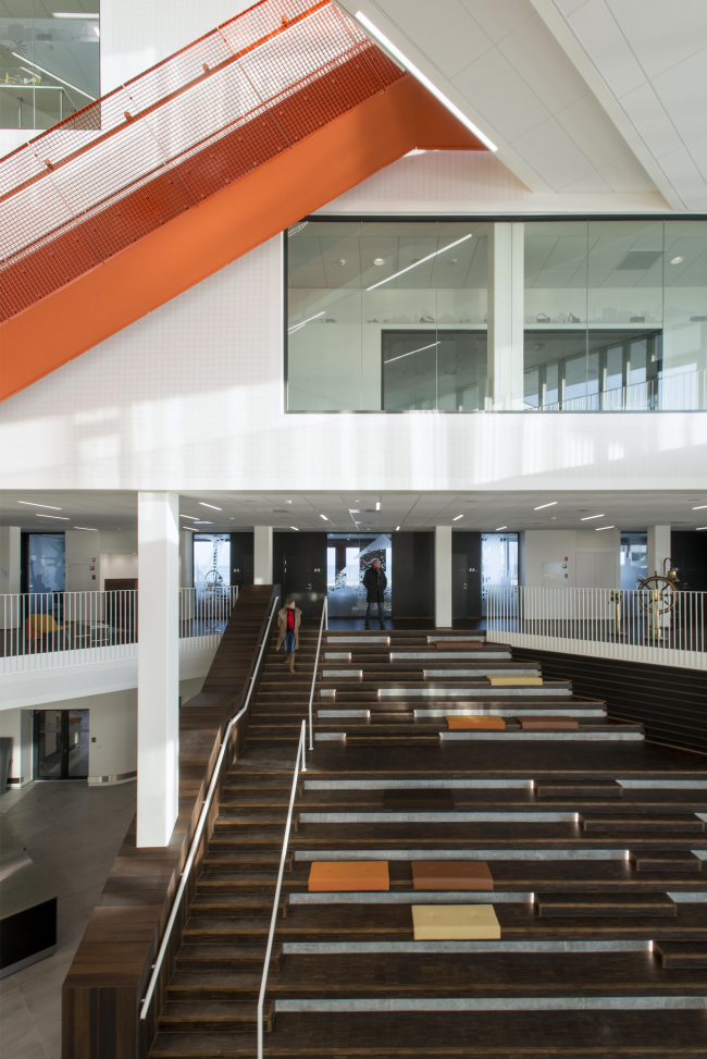 ���������������� ����� ����� ������ � Julian Weyer