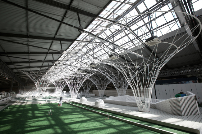 Инсталляция «Лес» для центра мини-гольфа и крокета. Инсталляция, 2015 © AMD architects