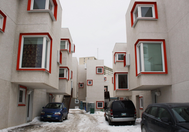 ����� �������� Centre Village � ���������. ����������� 5468796 Architecture � Cohlmeyer Architecture Limited. ���� � ����� �������