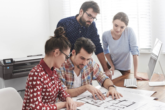 ����������� � �������� ������ � ���������, ������������� �� �������� HP DesignJet T730 � ��� T830. ���� � hp.com 