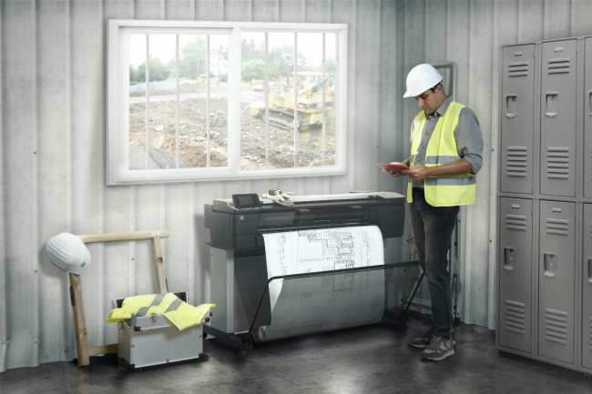 ��� HP DesignJet �830. ������� ������ �� �������������. ���� � hp.com 
