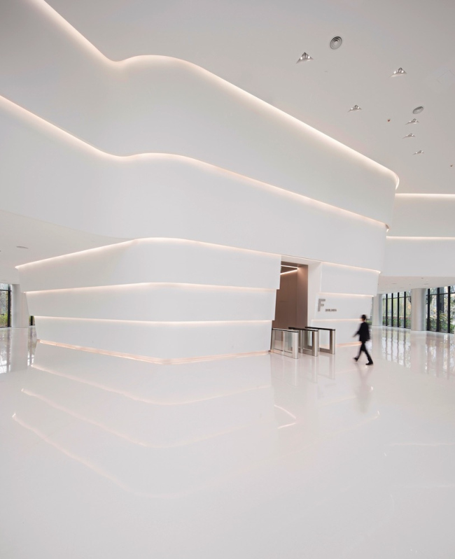 ����� �������� ���� �������� ������ � ����� � Javier Callejas Sevilla, �ourtesy of Hallucinate Design Office