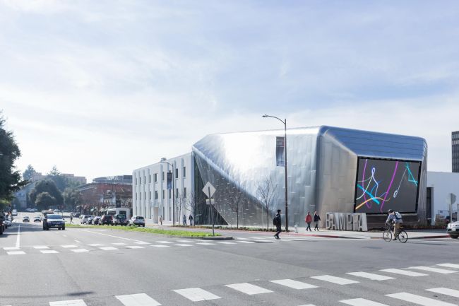 ����� �������� ������ � ������������� ��������� � BAMPFA. ����: Iwan Baan. ������������� Diller Scofidio + Renfro; EHDD; UC Berkeley Art Museum and Pacific Film Archive (BAMPFA)