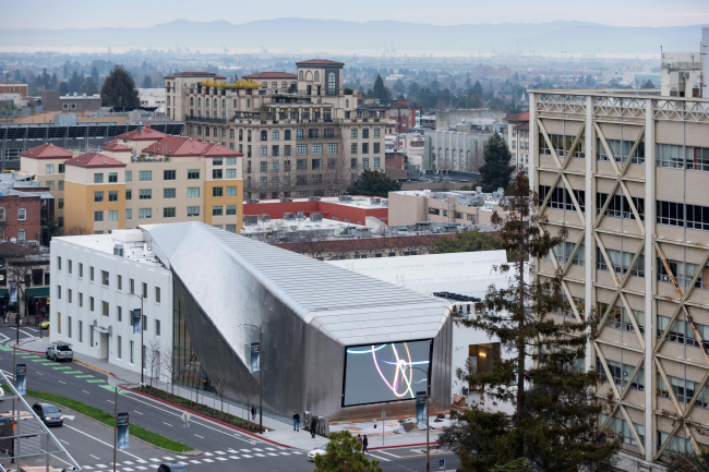        BAMPFA. : Iwan Baan.  Diller Scofidio + Renfro; EHDD; UC Berkeley Art Museum and Pacific Film Archive (BAMPFA)