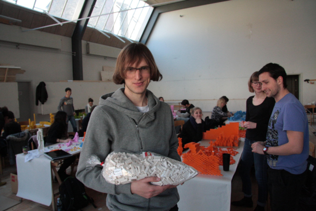 ������ ������ �� Lego � �������� � ������������� ����� ������