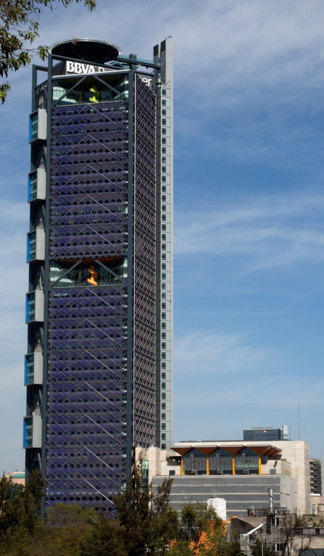 ����-�������� BBVA Bancomer � Lourdes Legorreta / LegoRogers