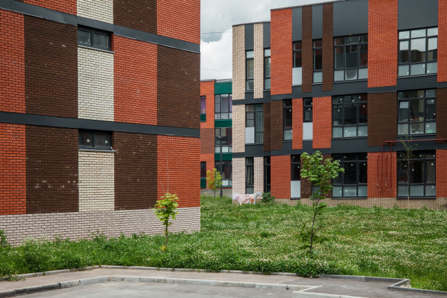 "Andersen" residential complex. Construction, 2016. Photograph � Denis Esakov