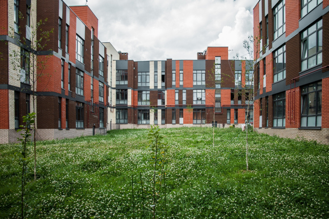 "Andersen" residential complex. Construction, 2016. Photograph � Denis Esakov