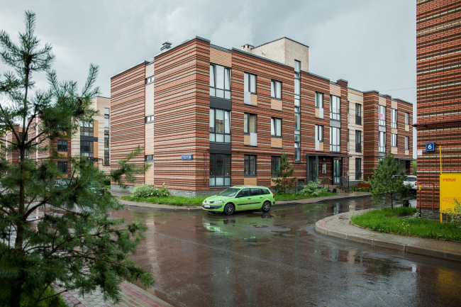 "Andersen" residential complex. Construction, 2016. Photograph  Denis Esakov