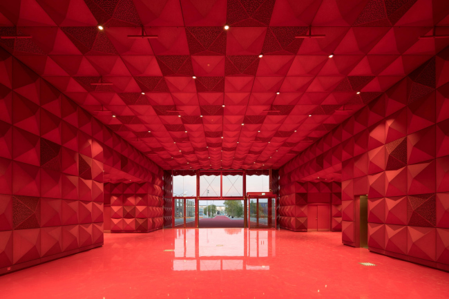 ����� ���� Ragnarock � Ossip van Duivenbode