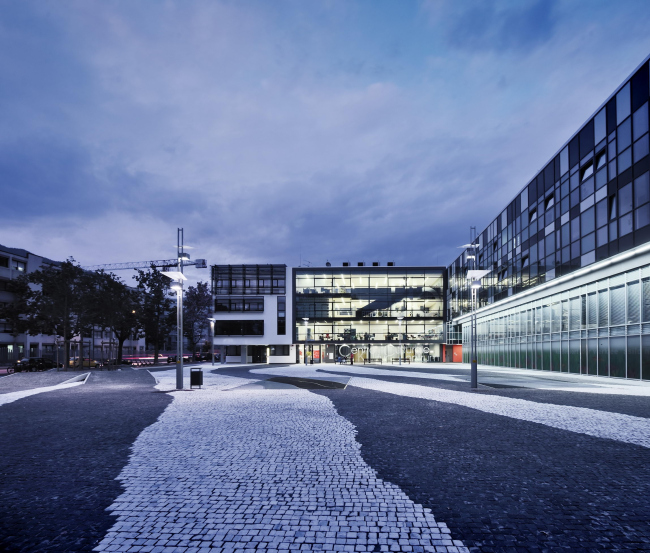 ������� ������� ��������� � ��������.
���������� ������ ������. 2007�2011. ���� � Oskar Da Riz