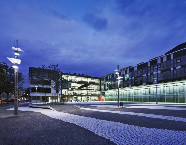 ������� ������� ��������� � ��������.
���������� ������ ������. 2007�2011. ���� � Oskar Da Riz