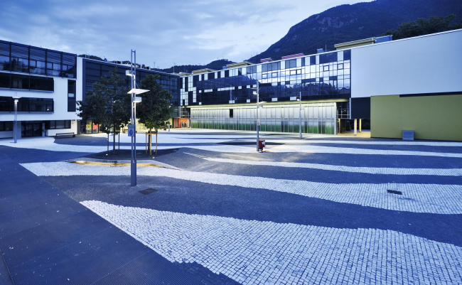 ������� ������� ��������� � ��������.
���������� ������ ������. 2007�2011. ���� � Oskar Da Riz