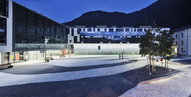 ������� ������� ��������� � ��������.
���������� ������ ������. 2007�2011. ���� � Oskar Da Riz