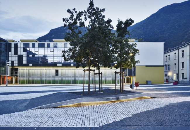 ������� ������� ��������� � ��������.
���������� ������ ������. 2007�2011. ���� � Oskar Da Riz