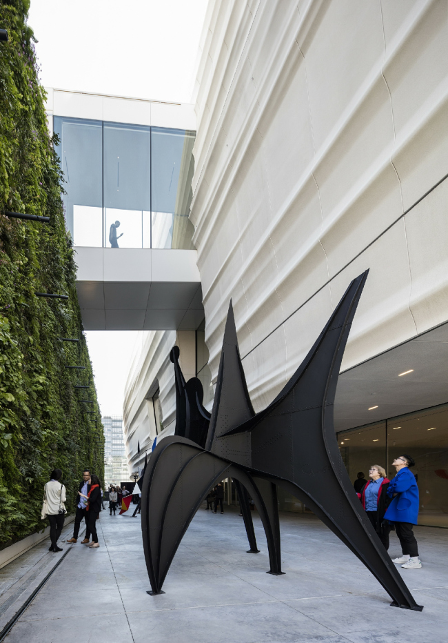 ����� ����� ����� ������������ ��������� ���-��������� � Henrik Kam, ������������� SFMOMA