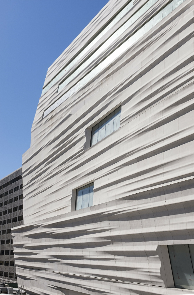 ����� ����� ����� ������������ ��������� ���-��������� � Henrik Kam, ������������� SFMOMA