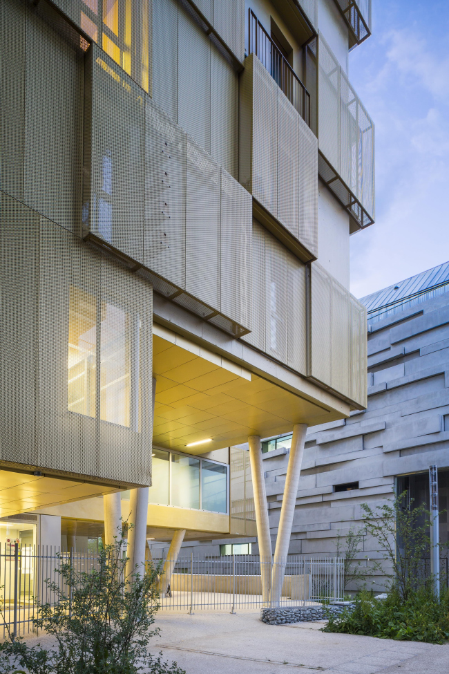 ������������ ��������� Golden Cube � Sergio Grazia