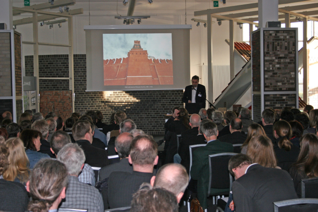 ������ ������������� �������� � ��������� �����������