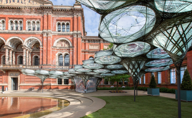 �������� Elytra Filament � ����� �������� � ��������, 2016 � Victoria and Albert Museum, London