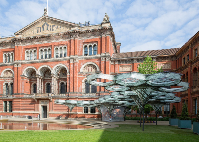 �������� Elytra Filament � ����� �������� � ��������, 2016 � Victoria and Albert Museum, London