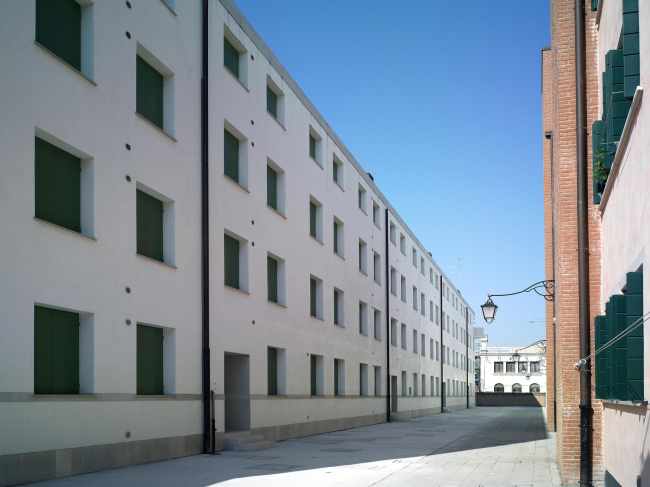 ����� �������� ������ ���� �� �����-��-����� �� ������� �������� � ������� � Alberto Lagomaggiore