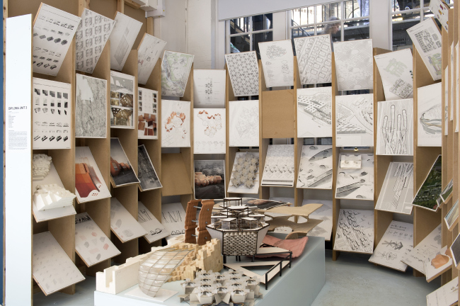 ��������� �������� ����� �������� �� Project Review exhibition. ���� � Valerie Bennett