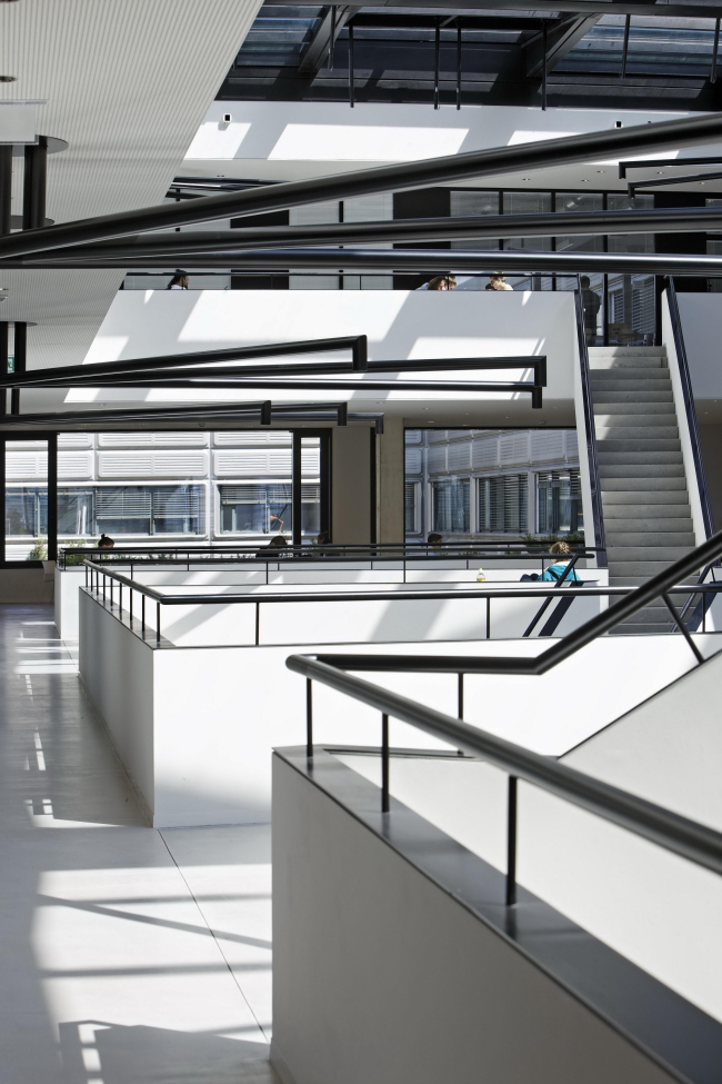 ���������� ������ ������������ ���������������� ������������ ������� � Vincent Fillon / Dominique Perrault Architecture / Adagp