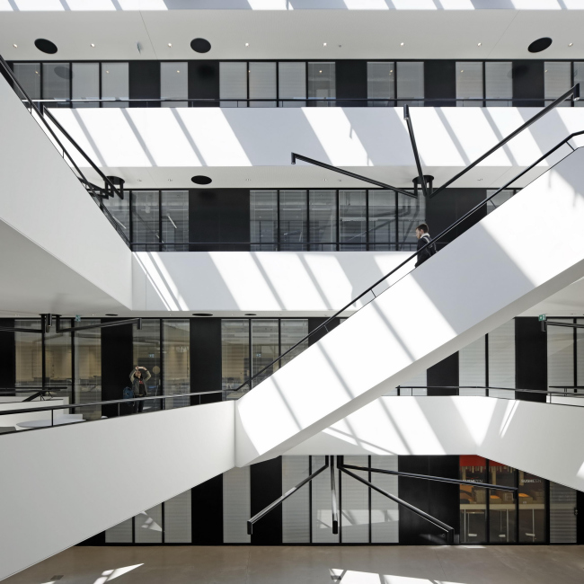 ���������� ������ ������������ ���������������� ������������ ������� � Vincent Fillon / Dominique Perrault Architecture / Adagp