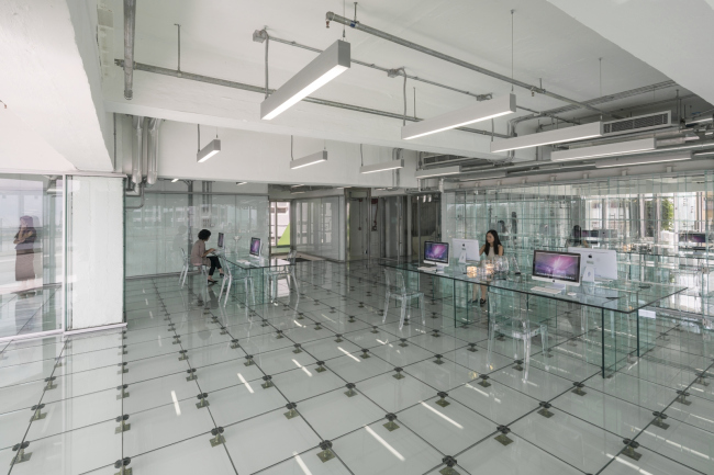 ������� ����� 133 Wai Yip Street � Ossip van Duivenbode