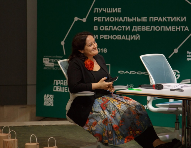 Юлия Зинкевич – автор проекта, куратор выставки «Приметы городов», конференции и премии «Приметы городов. Лучшие региональные решения в области девелопмента и реноваций». Руководитель коммуникационного агентства «Правила общения» Юлия Зинкевич – автор проекта, куратор выставки «Приметы городов», конференции и премии «Приметы городов. Лучшие региональные решения в области девелопмента и реноваций». Руководитель коммуникационного агентства «Правила общения»