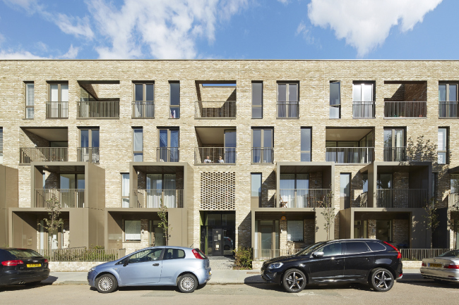 ����� ��� Ely Court � ����� ��������, ������. 
Alison Brooks Architects Ltd. ���� � Paul Riddle