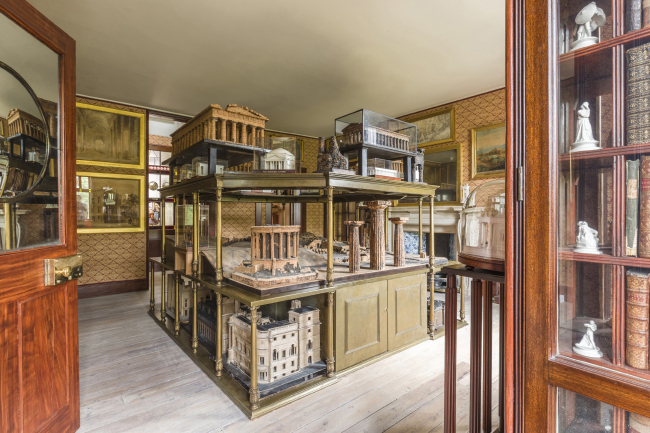 ����� ����� ����� � ��������, ������. 
Julian Harrap Architects LLP. ���� � Gareth Gardner