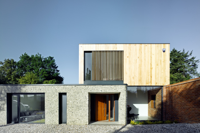   The Cheeran House  , . 
john pardey architects.   James Morris