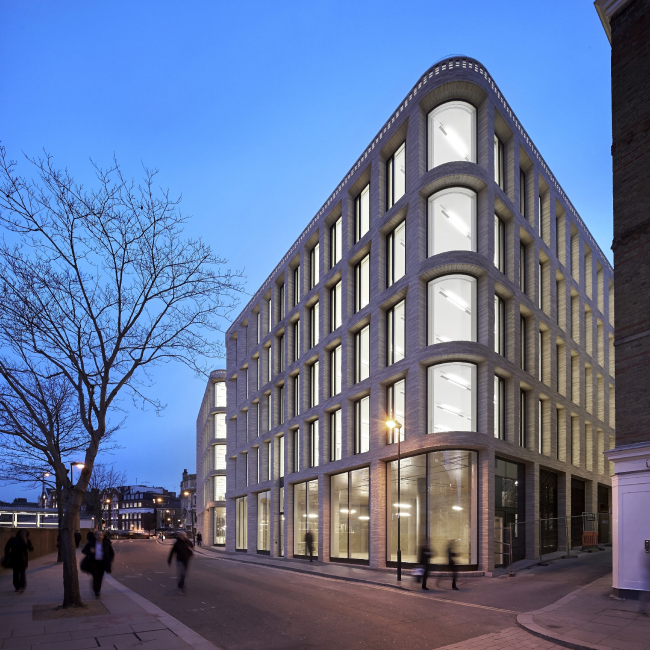   Turnmill  , . 
Piercy&Company.   Al Crow