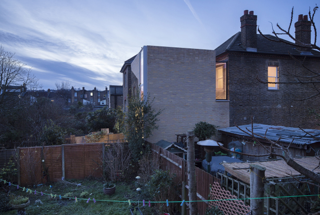 ��� House of Trace � �������, ������. 
Tsuruta Architects. ���� � Tim Croker