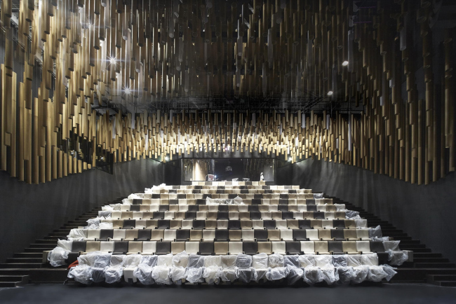 ����� La Cité du Vin � Julien Lanoo