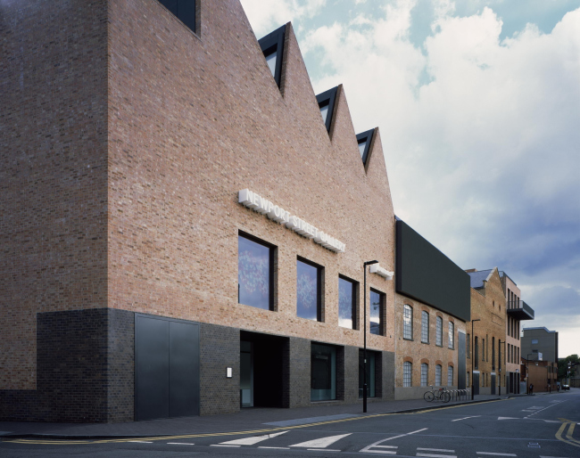 Галерея Ньюпорт-стрит в Лондоне. Caruso St John Architects © H&#233;l&#232;ne Binet