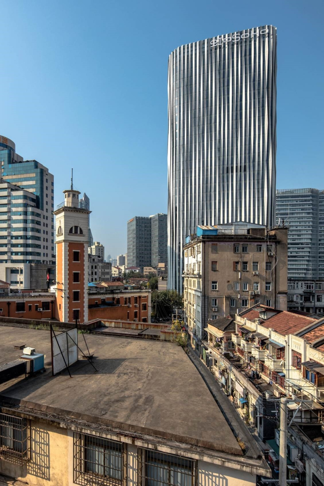 ������� ����� Hongkou Soho � Jerry Yin