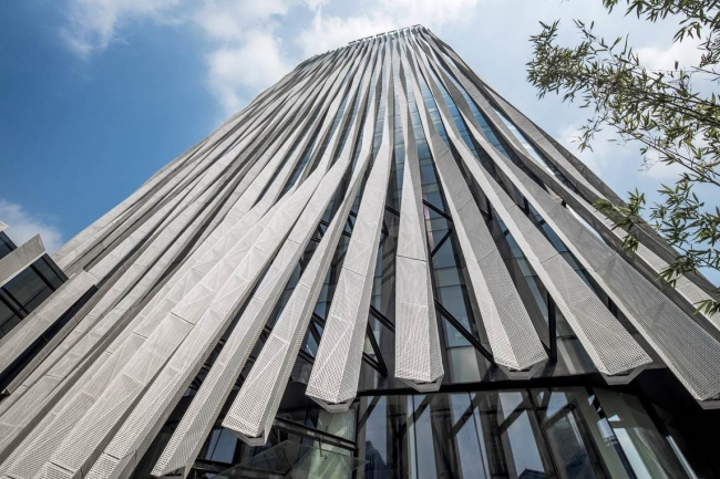 ������� ����� Hongkou Soho � Jerry Yin