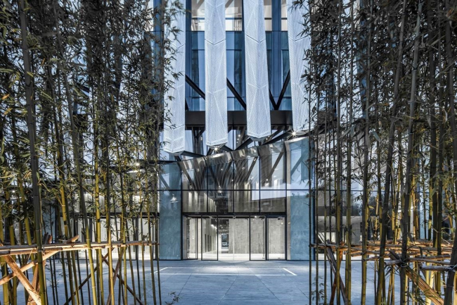 ������� ����� Hongkou Soho � Jerry Yin