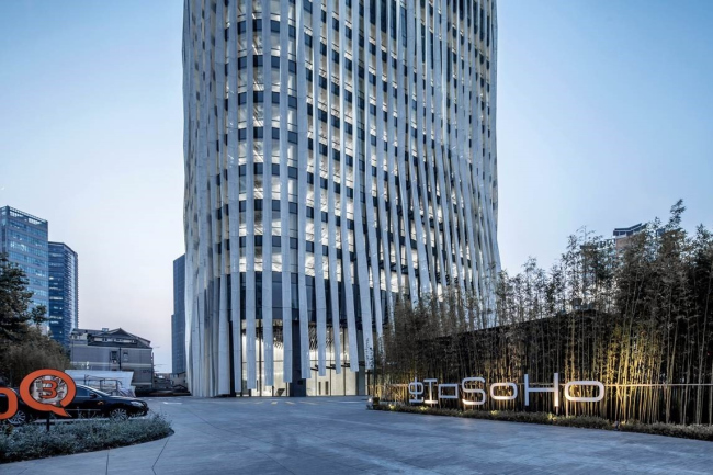 ������� ����� Hongkou Soho � Jerry Yin