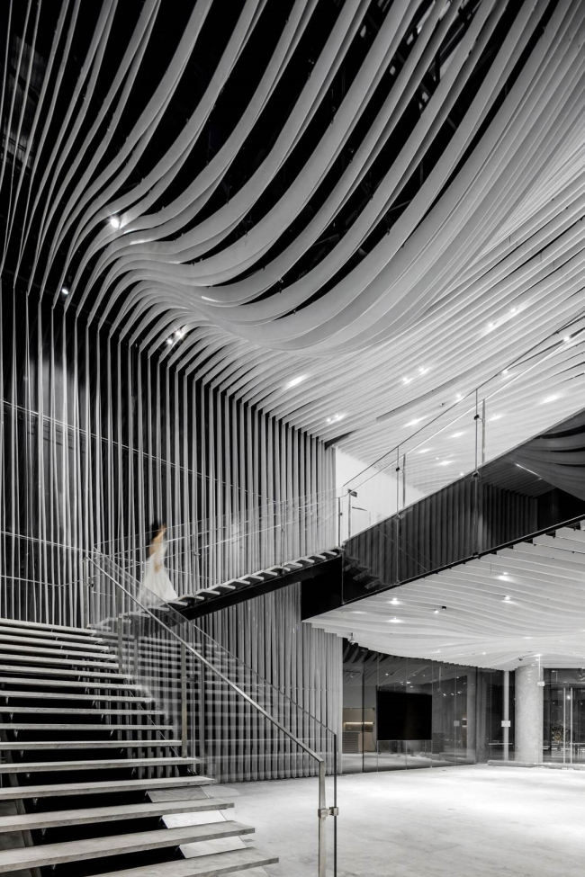 ������� ����� Hongkou Soho � Jerry Yin