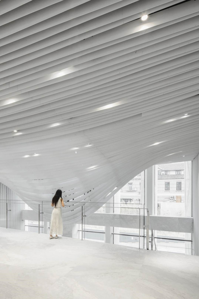 ������� ����� Hongkou Soho � Jerry Yin