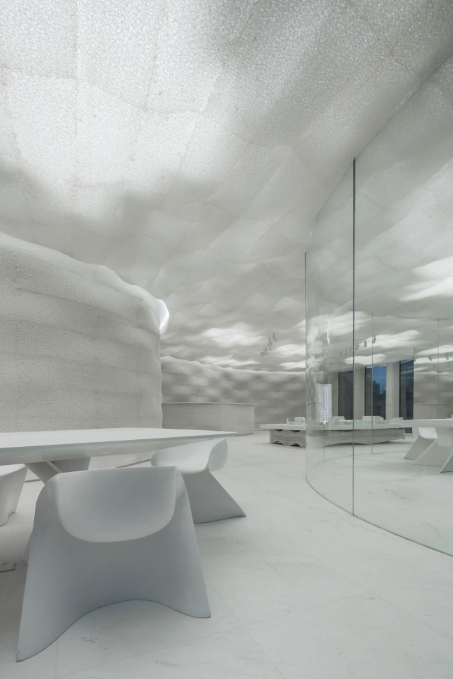 ������� ����� Hongkou Soho � Jerry Yin