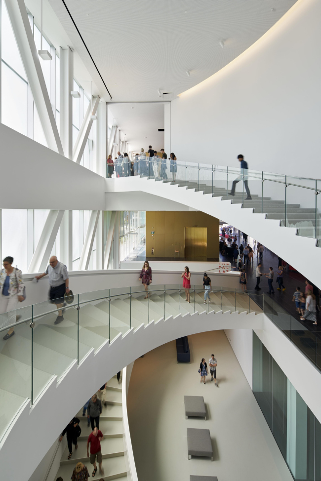 ������������ ����� ������� �������� ������� � �������� ����� �������� � Bruce Damonte