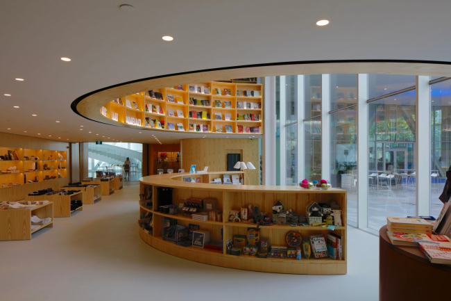 ������������ ����� ������� �������� ������� � �������� ����� �������� � Philippe Ruault