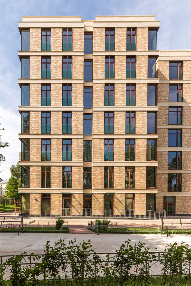 The club house in the Gorokhovsky Lane. Construction, 2016 � ADM architects