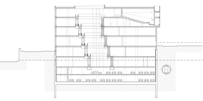Multifunctional complex on the Zemlyanoy Val Street. Section view � Ginsburg Architects